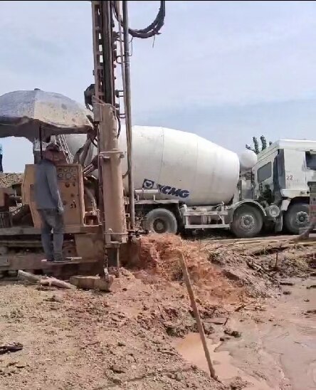 烈山区岩石井施工